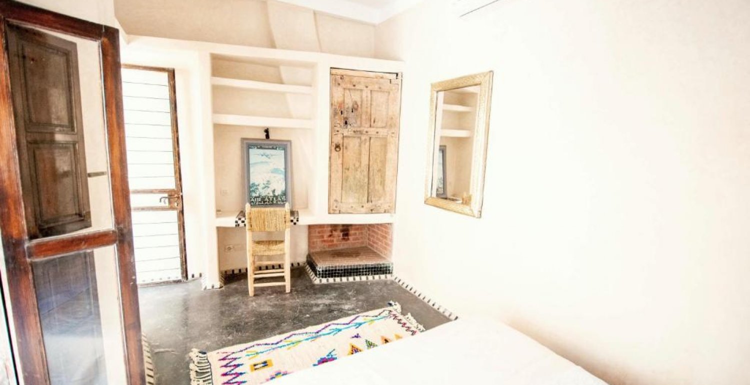 Executive Suite - 12