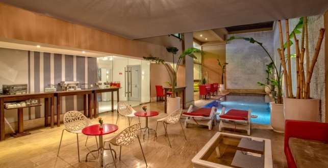 ヤード シティ ホテル(Yaad City Hotel)