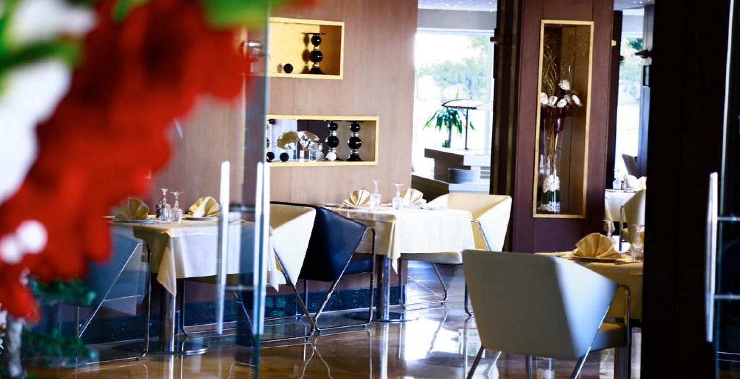 The Penthouse Suites Hotel