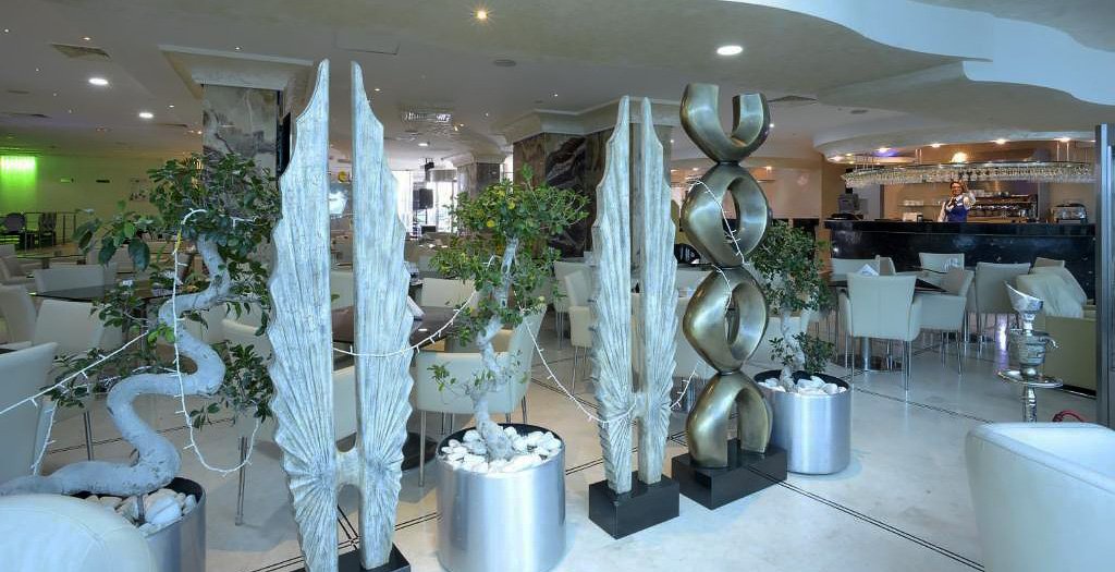 The Penthouse Suites Hotel