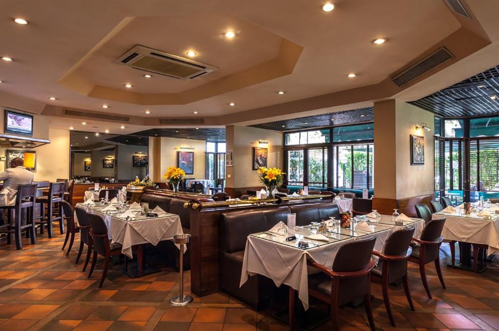 THE CAFÉ DE ROME BRASSERIE