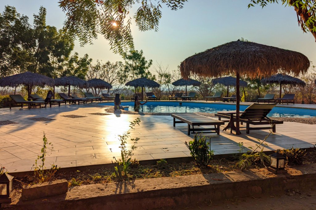 EDEN DE LA TSIRIBIHINA