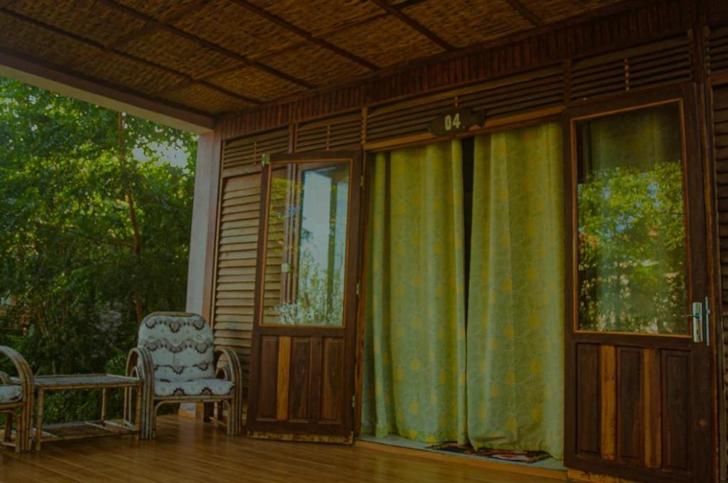 EDEN DE LA TSIRIBIHINA