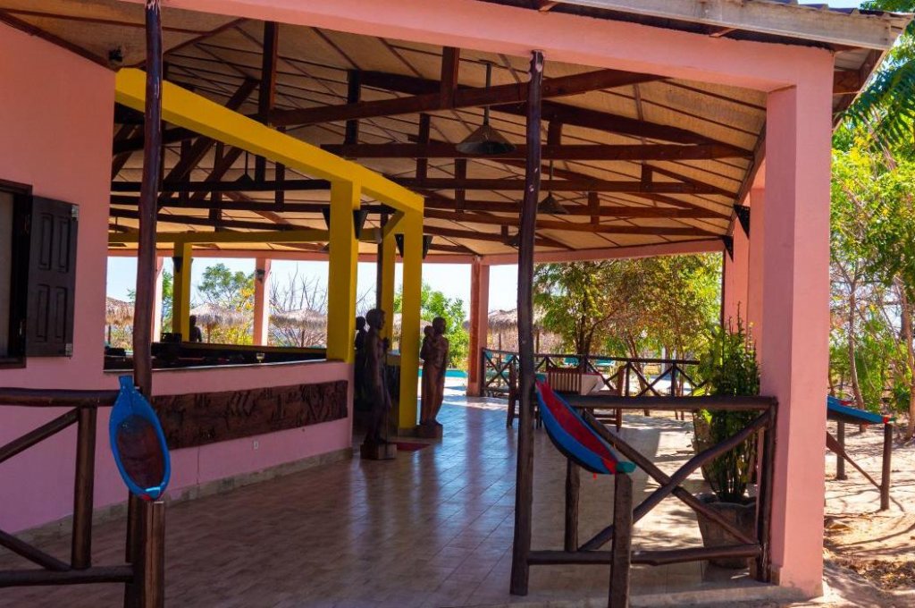 EDEN DE LA TSIRIBIHINA