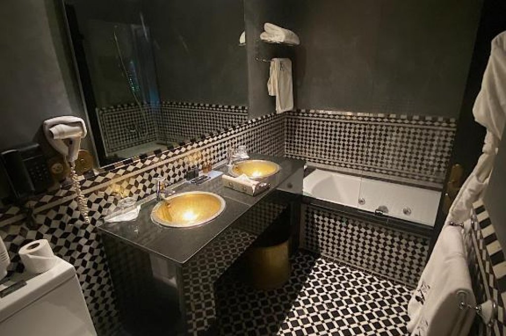 Senior Suite with Hot Tub