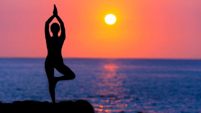 yoga-892x594