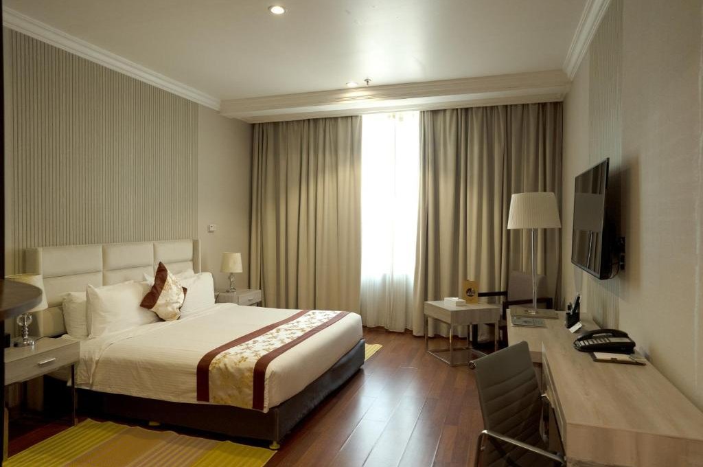 Deluxe King Room