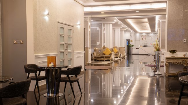 Lobby -9