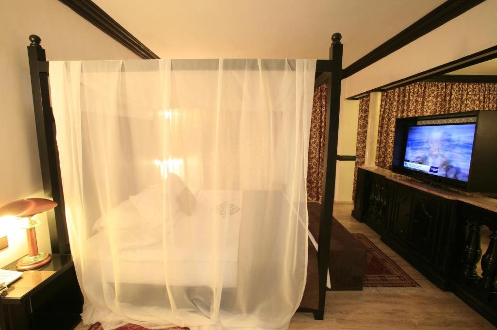 Suite sa Bračnim Krevetom (King-size)