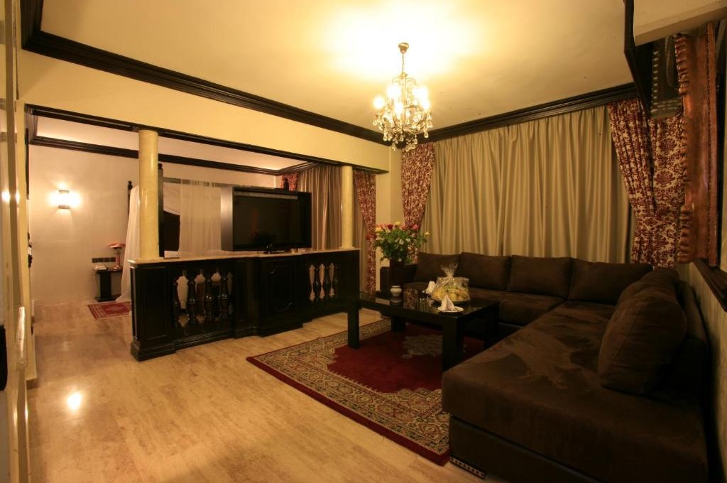 Suite sa Bračnim Krevetom (King-size)