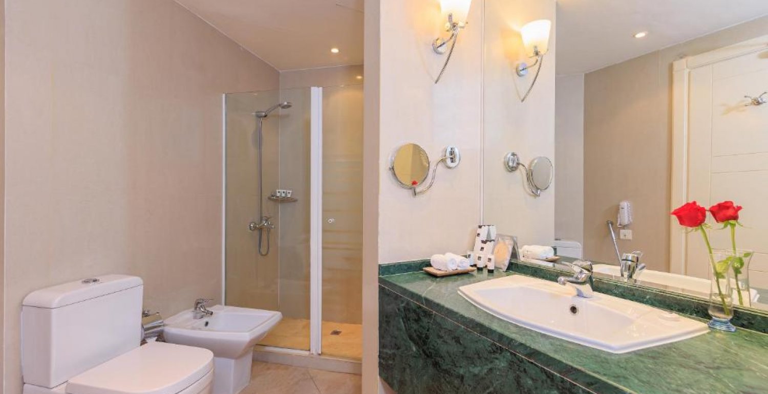 2 X Quarto Standard
