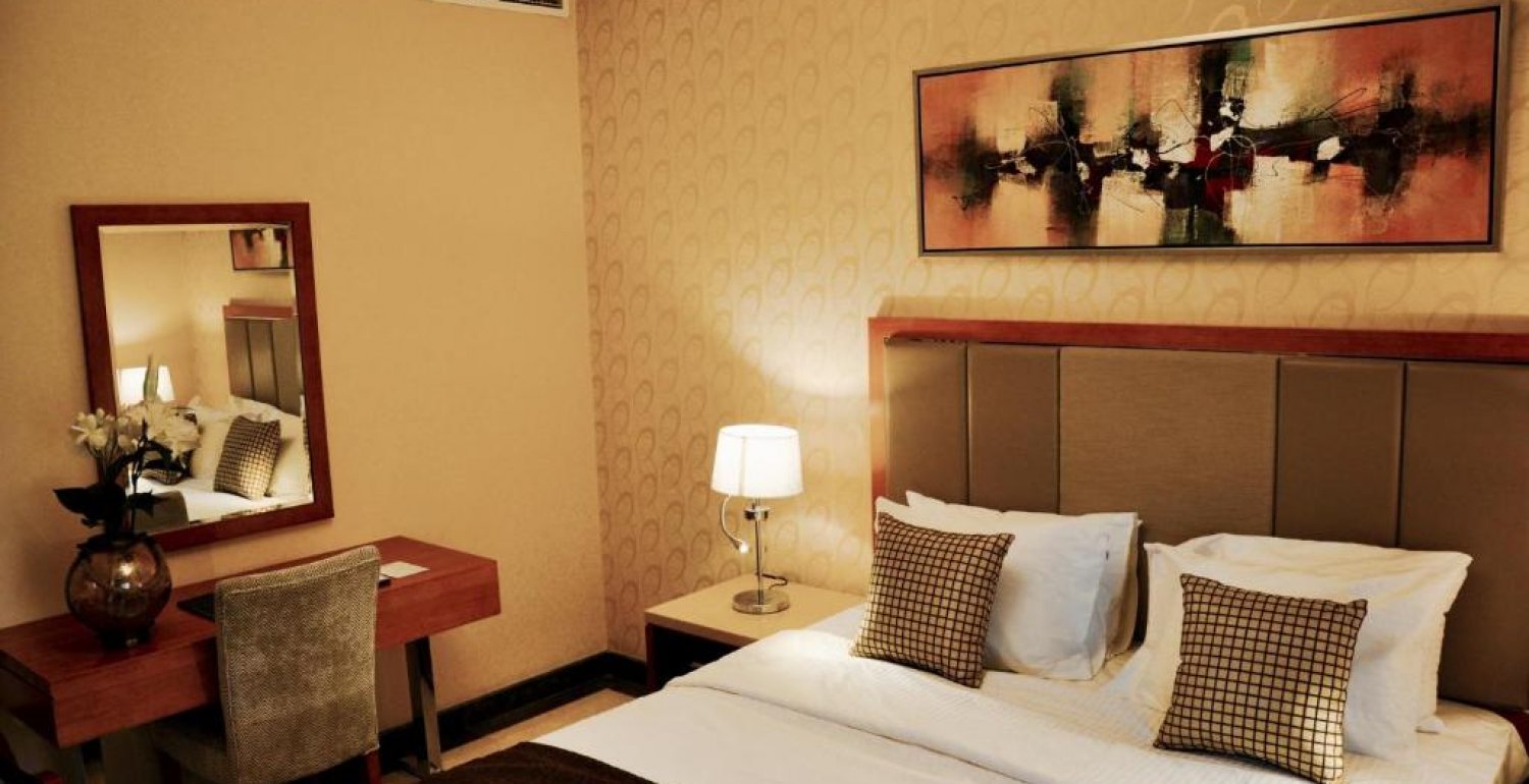 Deluxe Double or Twin Room