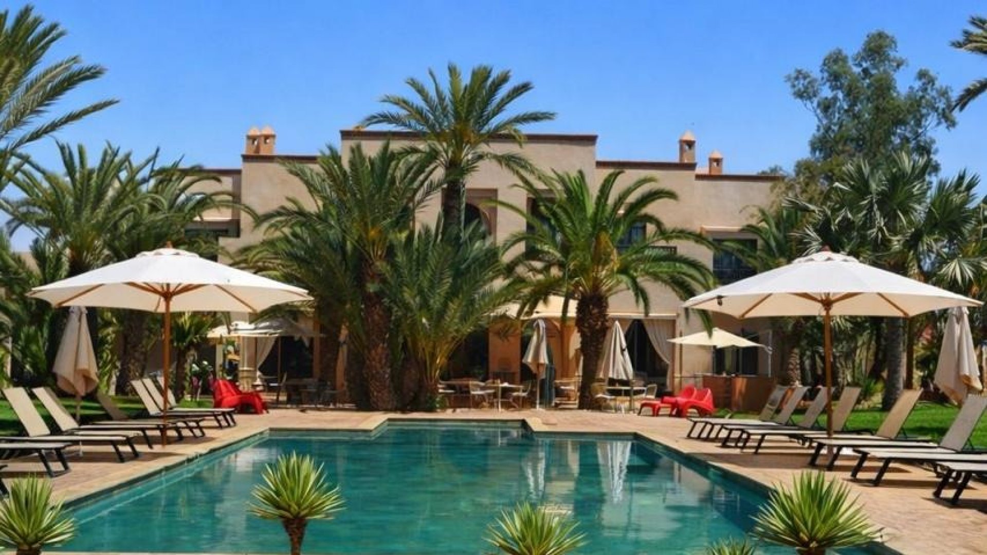 Villa Le Perroquet Bleu