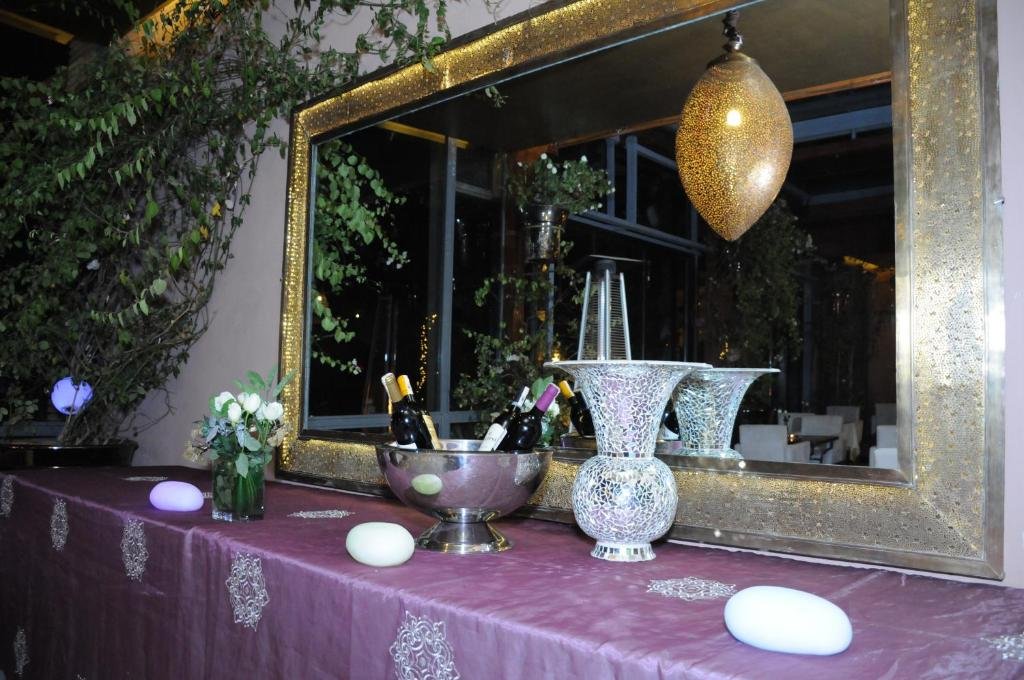 Riad Wow