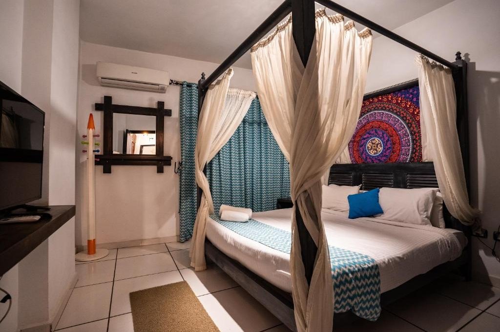 Large Double or Twin Room