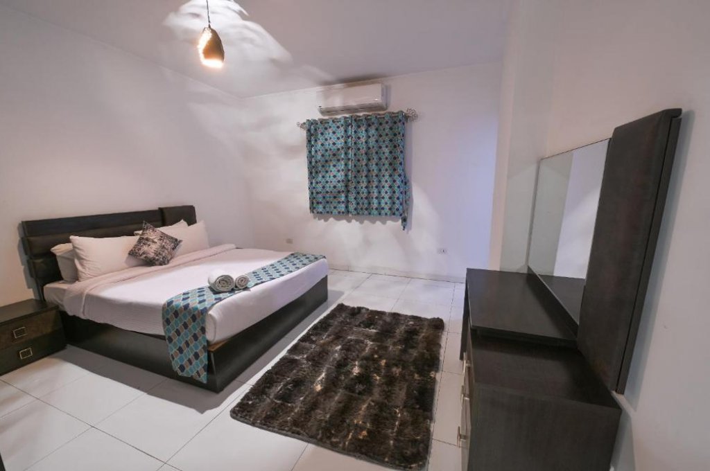 Large Double or Twin Room