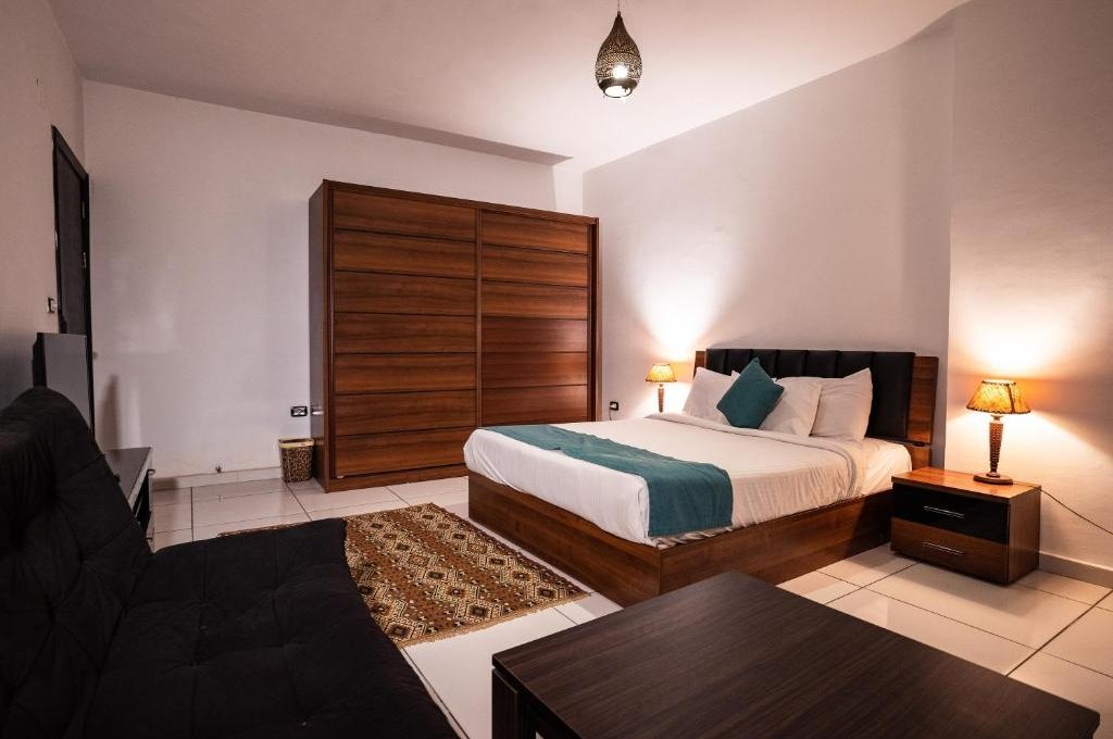 Large Double or Twin Room