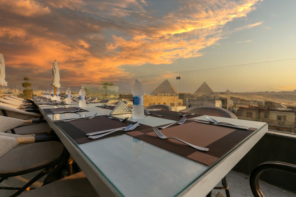 Pyramids Gem Plaza Boutique Hotel & Restaurant