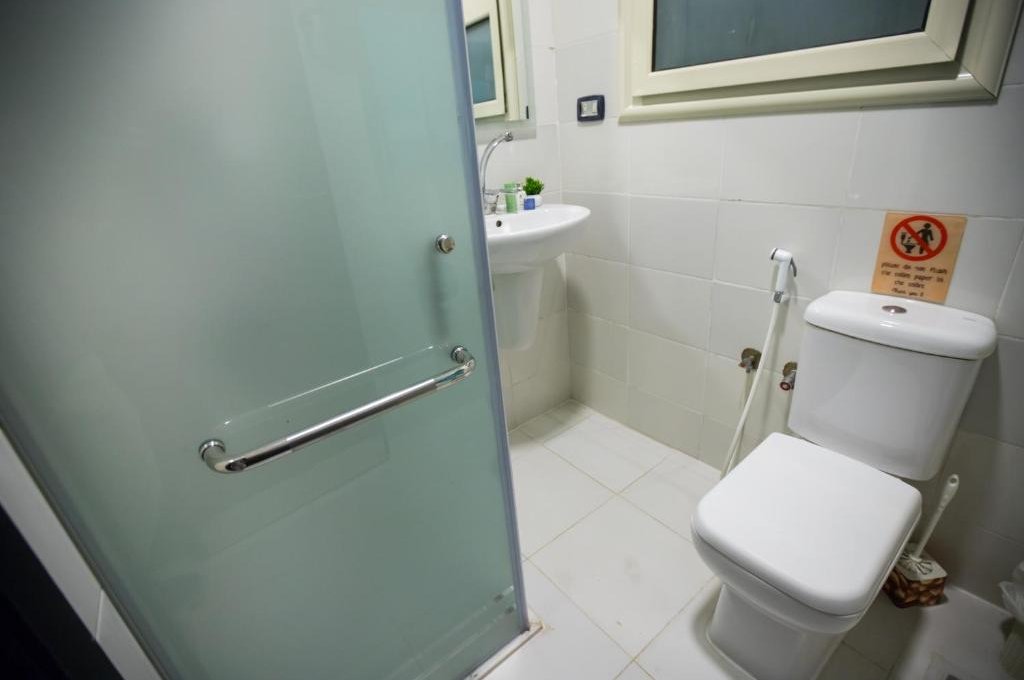 3ベッドルーム　アパートメント　バルコニー付