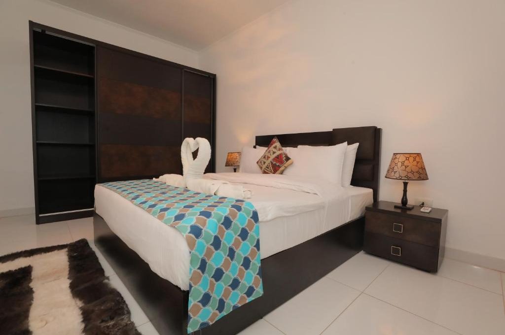 Large Double or Twin Room