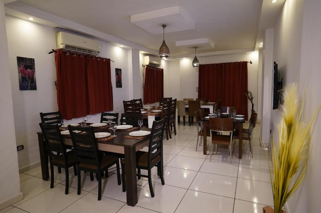 Pyramids Gem Plaza Boutique Hotel & Restaurant