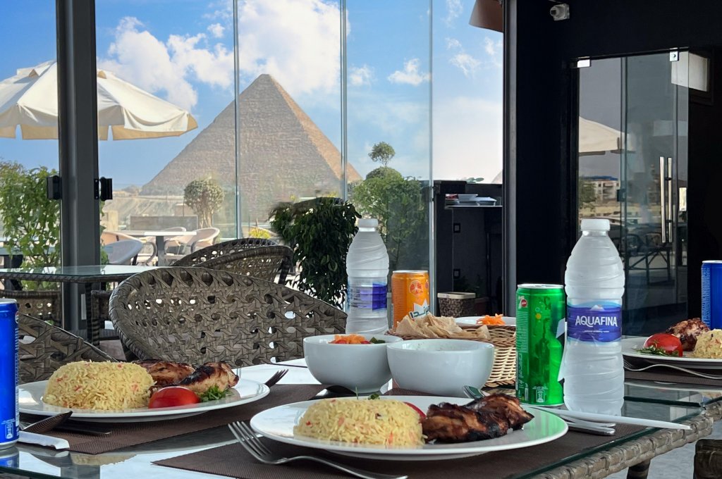 Pyramids Gem Plaza Boutique Hotel & Restaurant