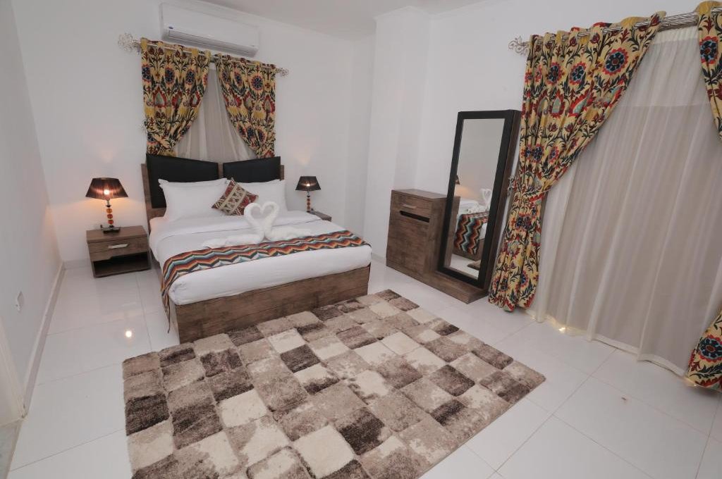 Large Double or Twin Room