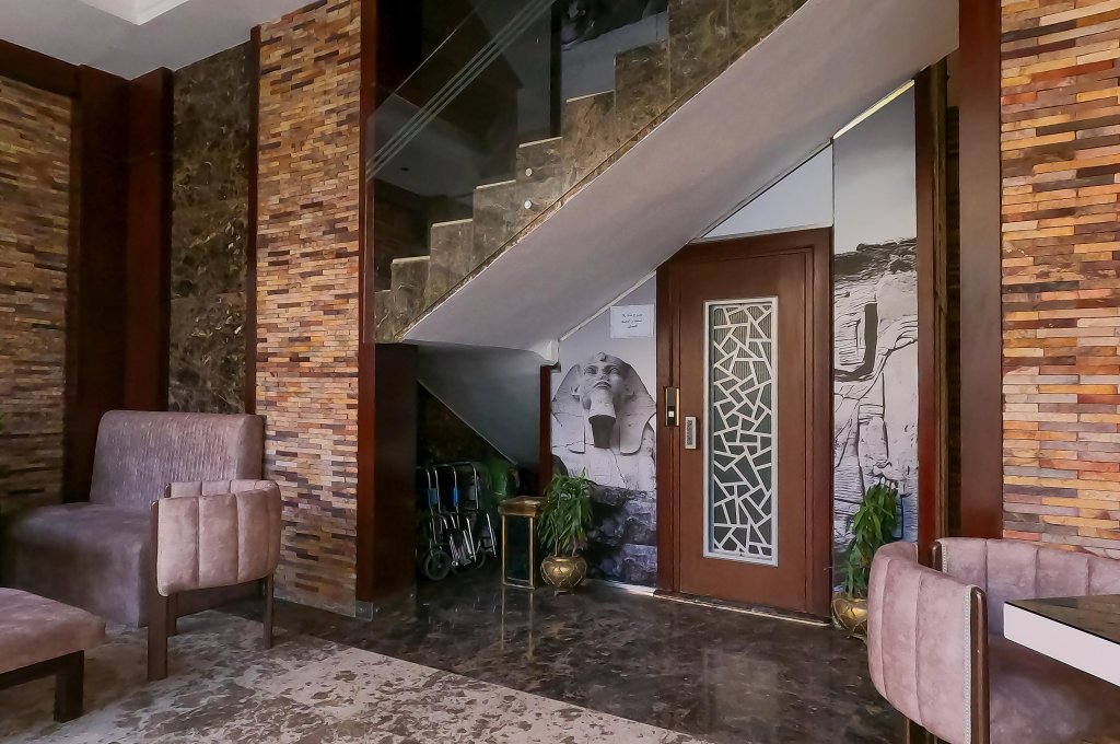 Pyramids Gem Plaza Boutique Hotel & Restaurant