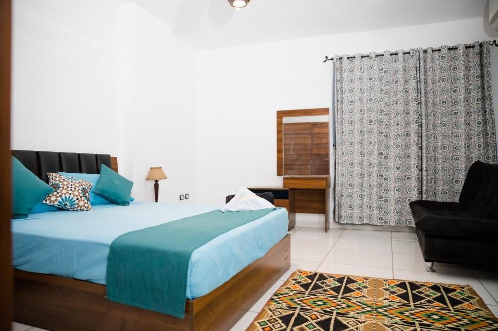 Large Double or Twin Room