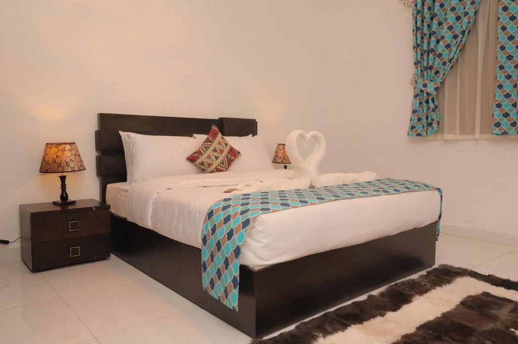 Large Double or Twin Room