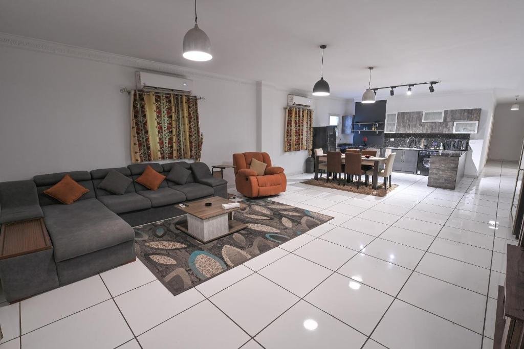 Pyramids Gem Plaza Boutique Hotel & Restaurant