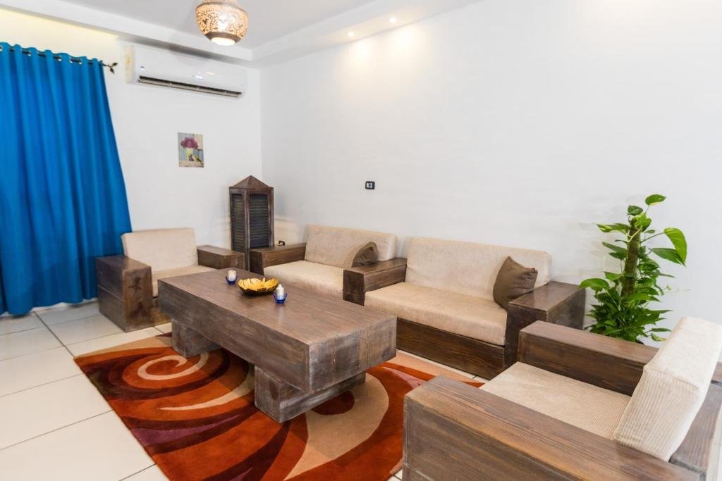 Pyramids Gem Plaza Boutique Hotel & Restaurant