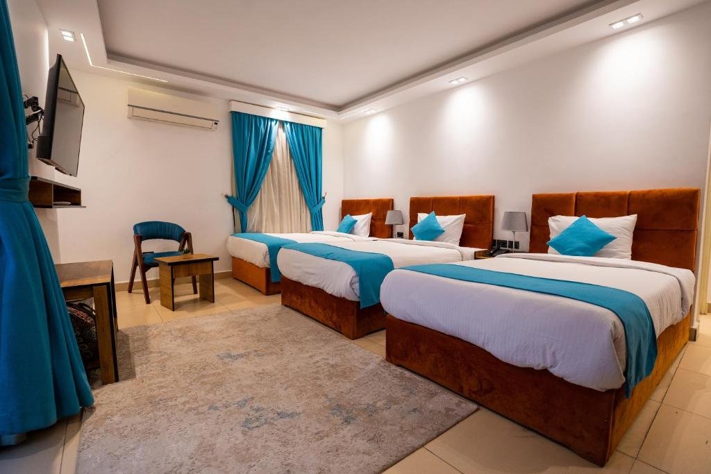 Pyramids Gem Plaza Boutique Hotel & Restaurant