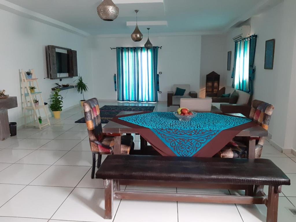 Pyramids Gem Plaza Boutique Hotel & Restaurant