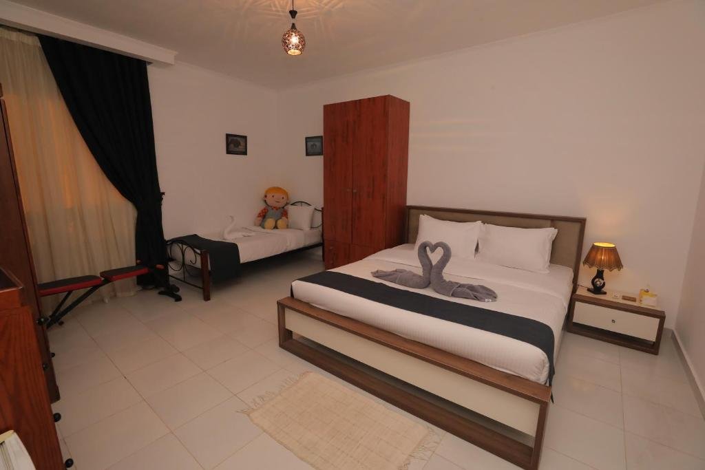 Pyramids Gem Plaza Boutique Hotel & Restaurant