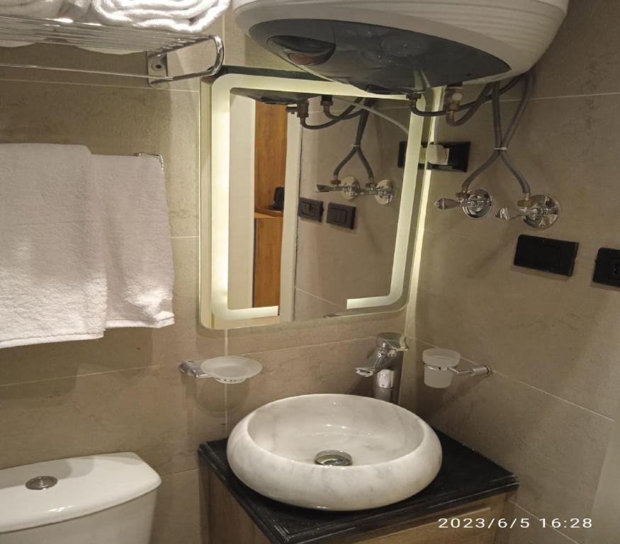 Pyramids Gem Plaza Boutique Hotel & Restaurant