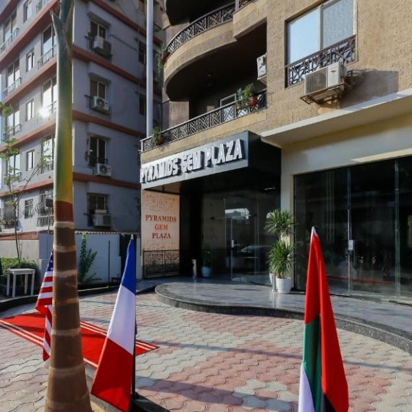 Pyramids Gem Plaza Boutique Hotel & Restaurant