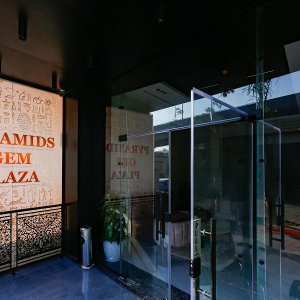 Pyramids Gem Plaza Boutique Hotel & Restaurant