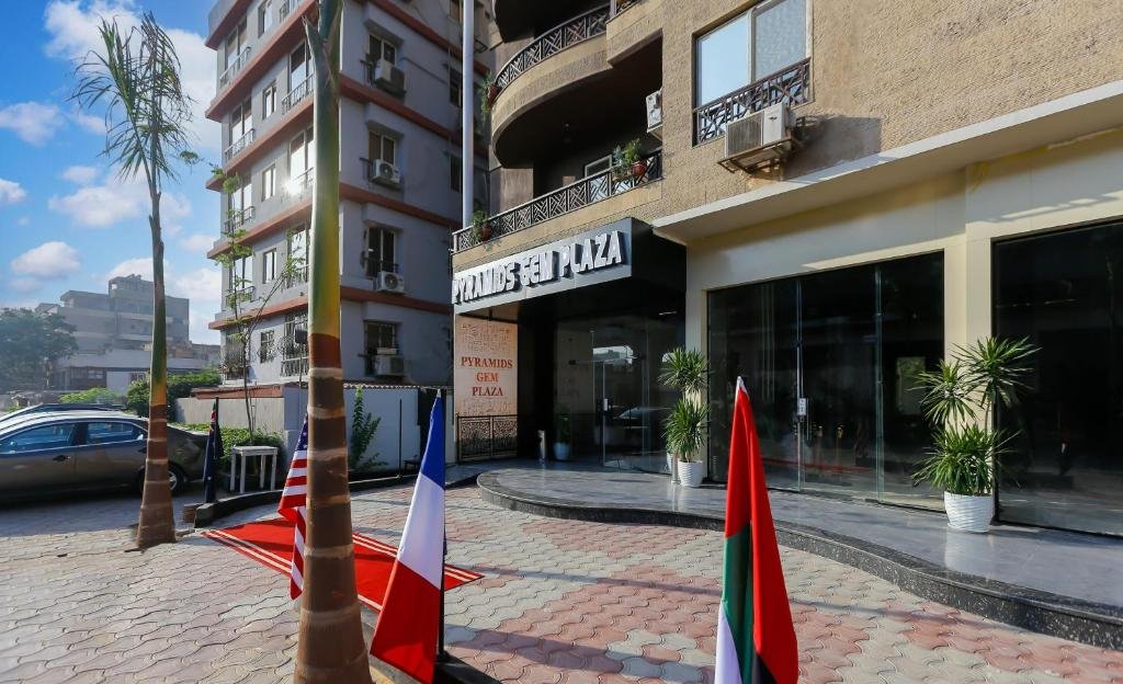Pyramids Gem Plaza Boutique Hotel & Restaurant