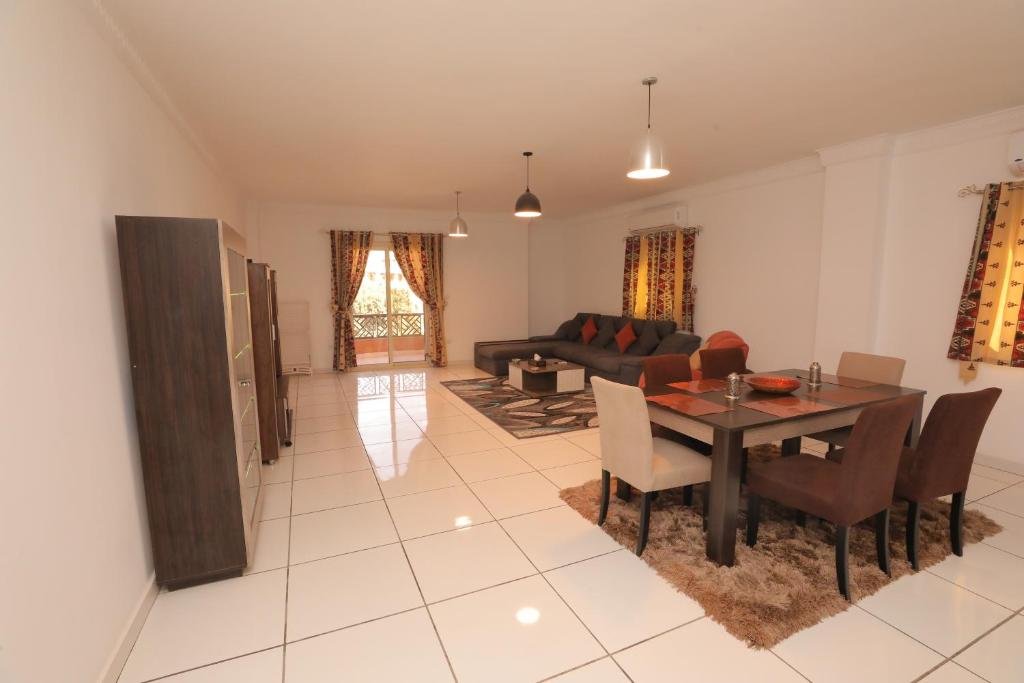 Pyramids Gem Plaza Boutique Hotel & Restaurant