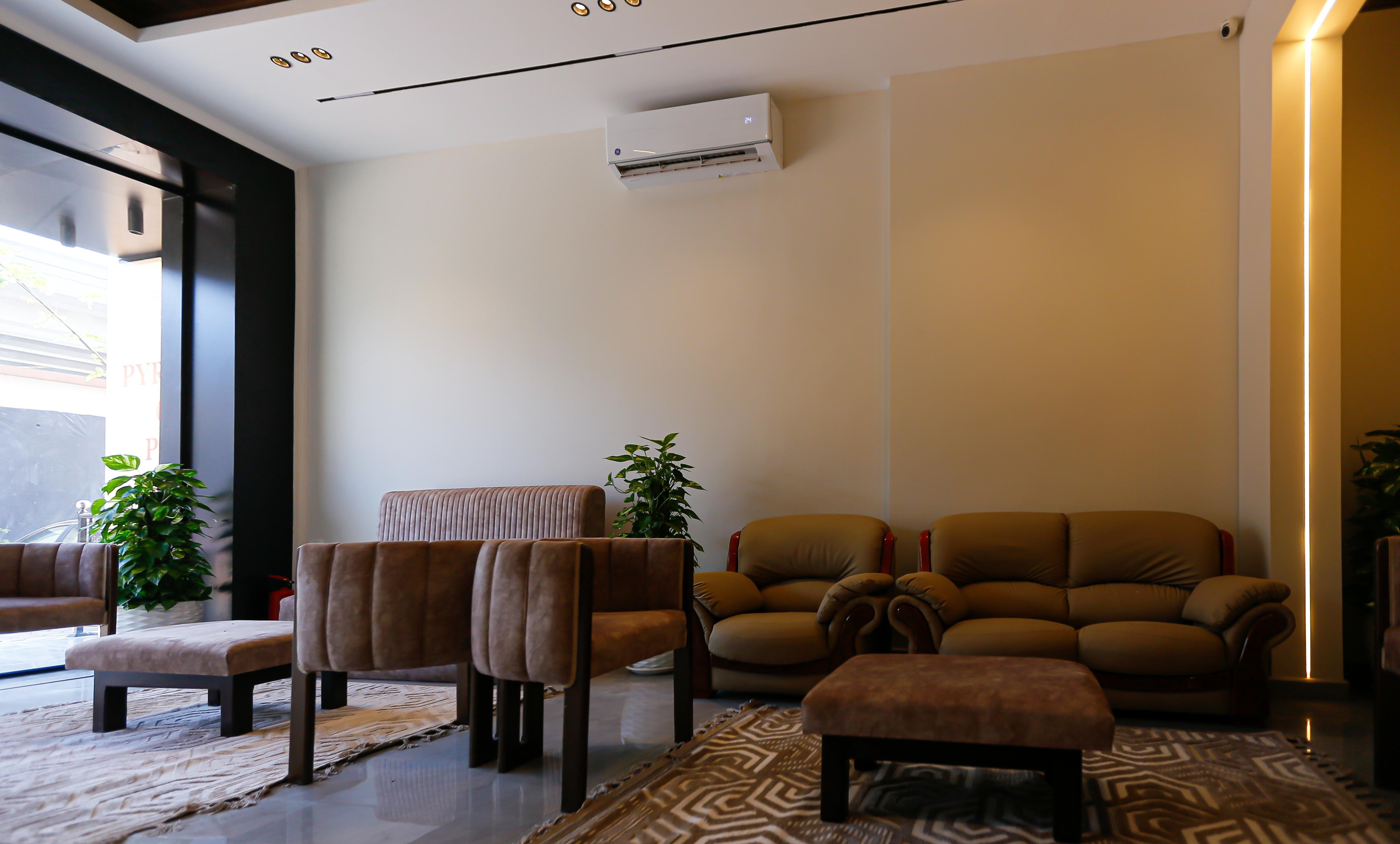 Pyramids Gem Plaza Boutique Hotel & Restaurant