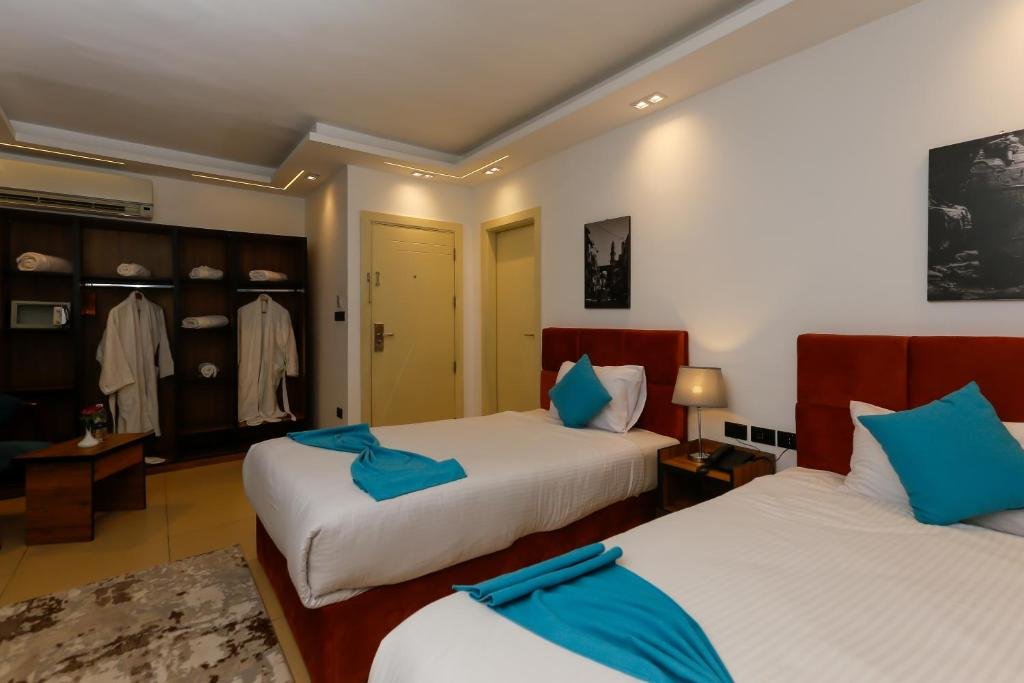 Pyramids Gem Plaza Boutique Hotel & Restaurant