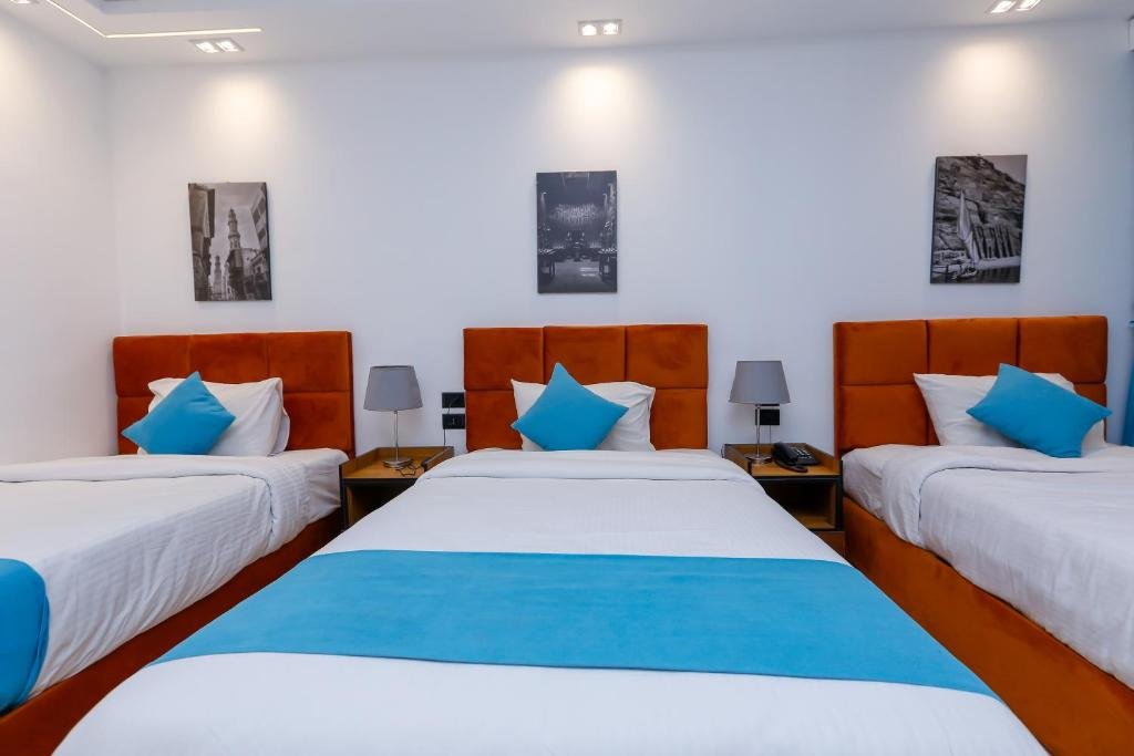 Pyramids Gem Plaza Boutique Hotel & Restaurant