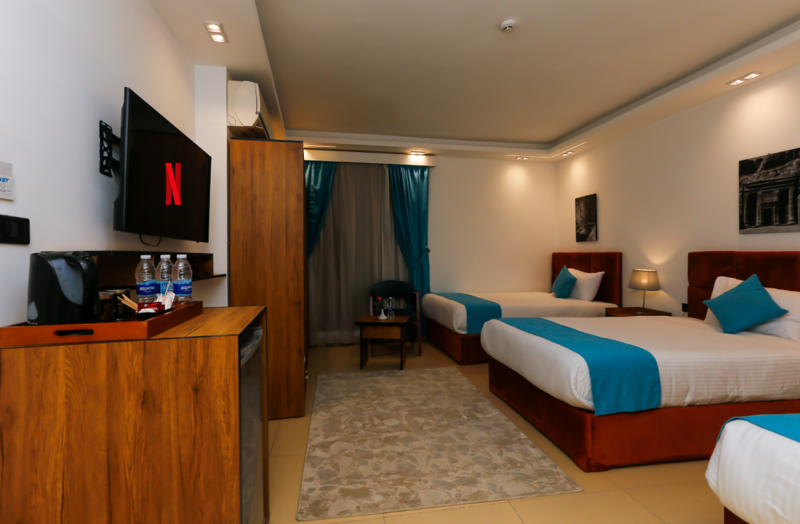 Pyramids Gem Plaza Boutique Hotel & Restaurant