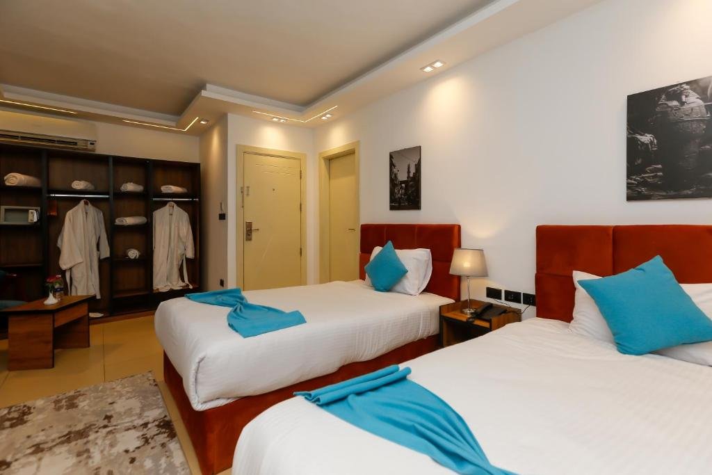 Pyramids Gem Plaza Boutique Hotel & Restaurant