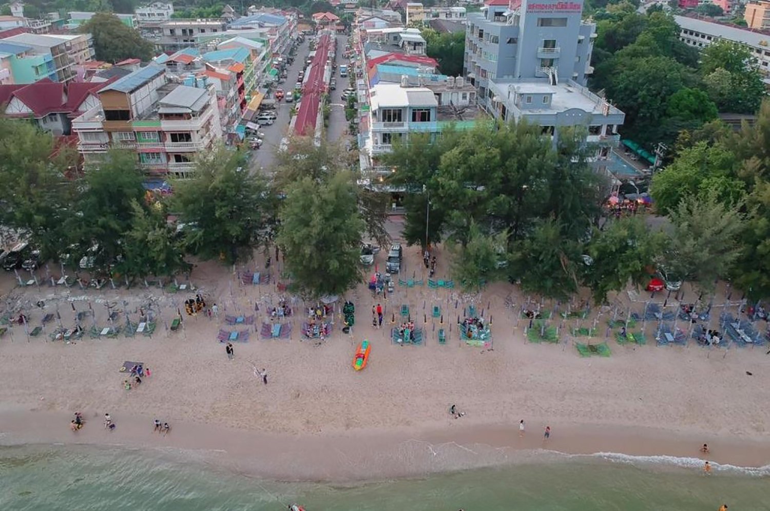 THE BEACH CHA AM Suites