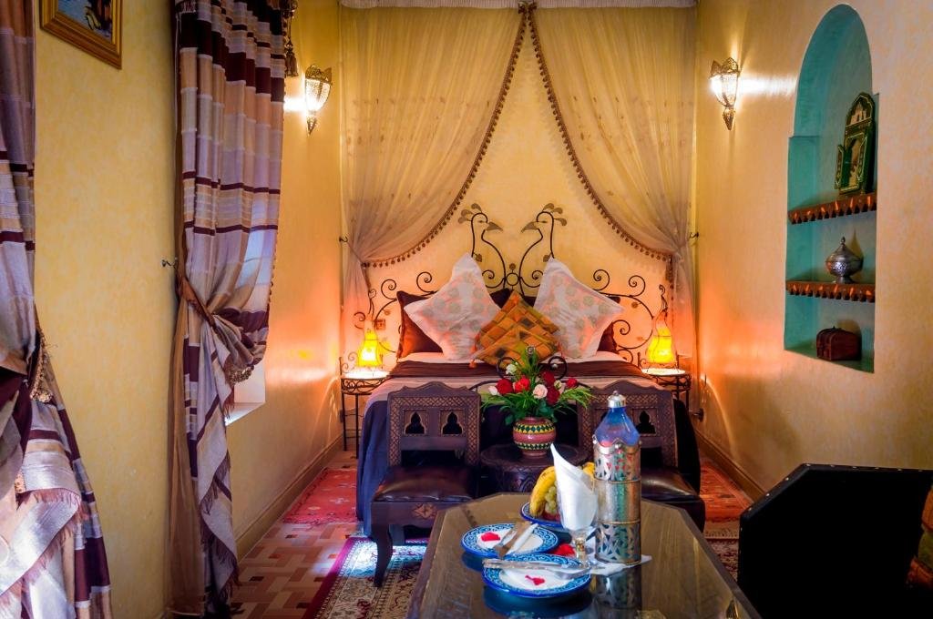 Rayane Room