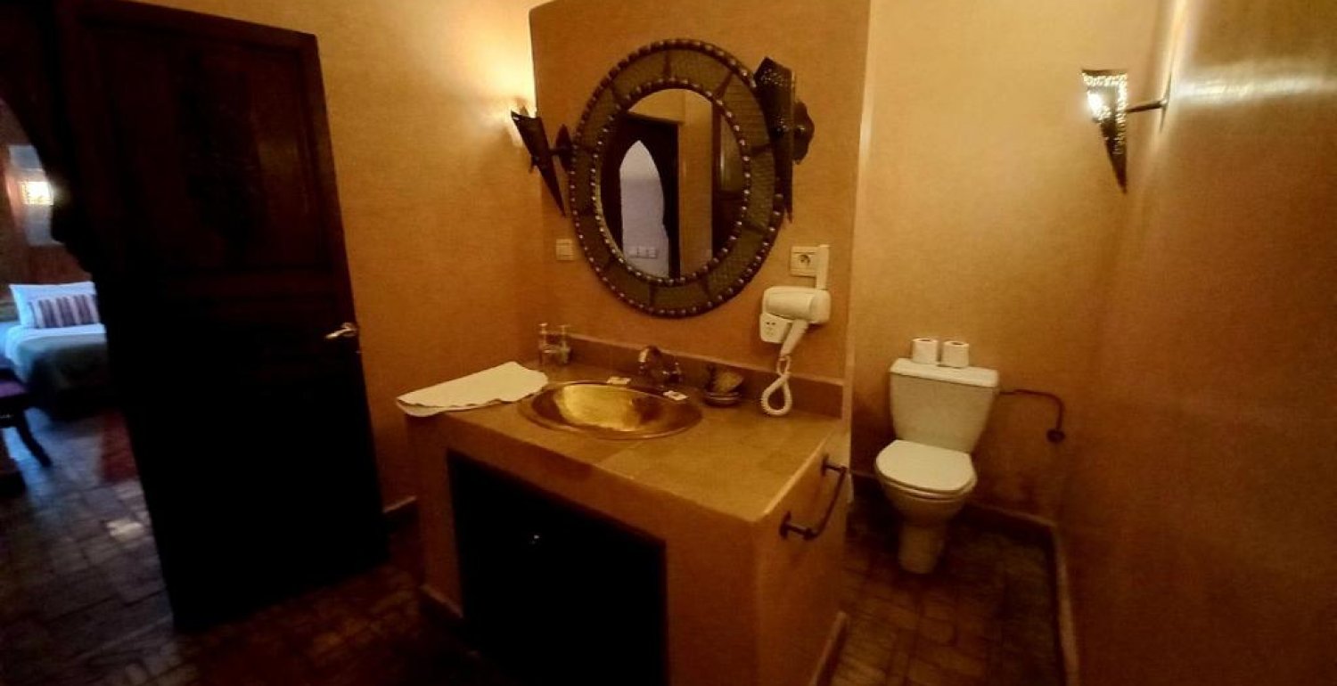 Deluxe Double Room with Shower - 3