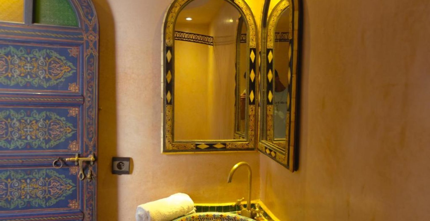 Kamar Deluxe Double atau Twin - 28