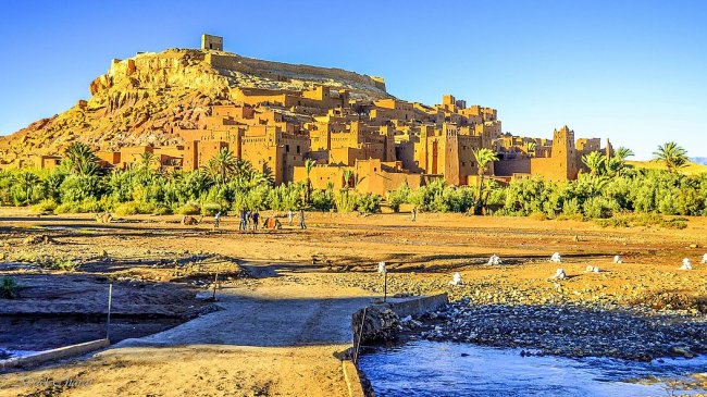 1200px-Kasbah_Ait_Ben_Haddou